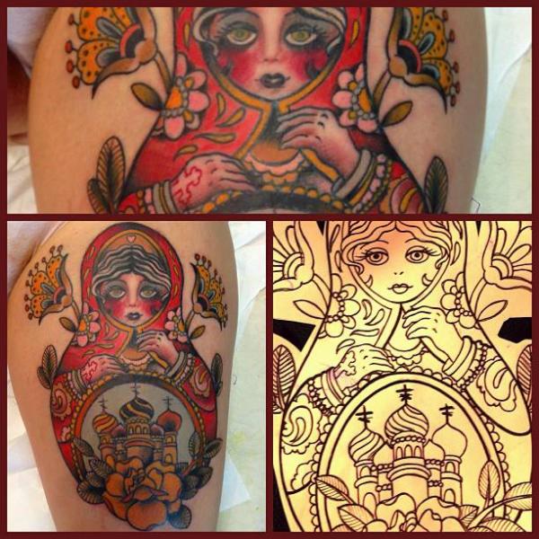 Tatuagem New School Boneca Russa por Mikael de Poissy