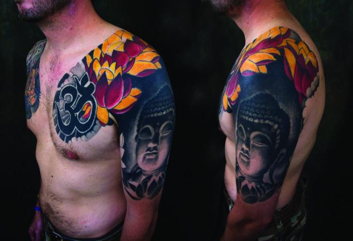 Schulter Brust Religiös Tattoo von Plurabella