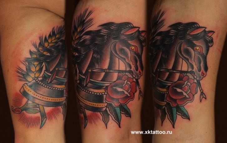 Chess Horse by @allegratattoo_  Xadrez tatuagem, X tatuagem, Tatuagem  tradicional