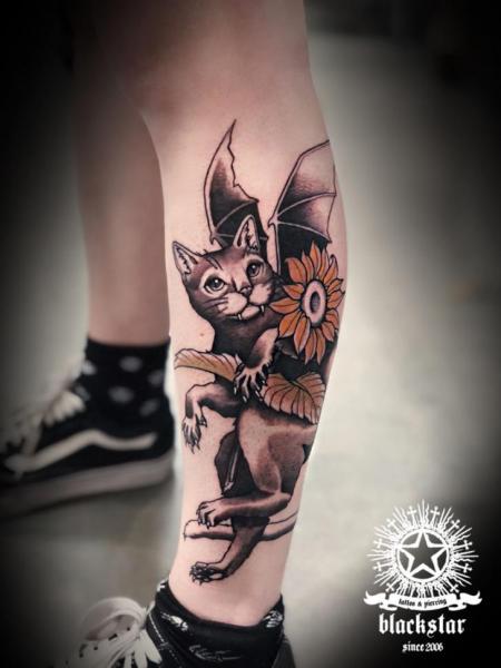 32 Magical Cat Moon Tattoo Designs for Men and Woman  Inku Paw