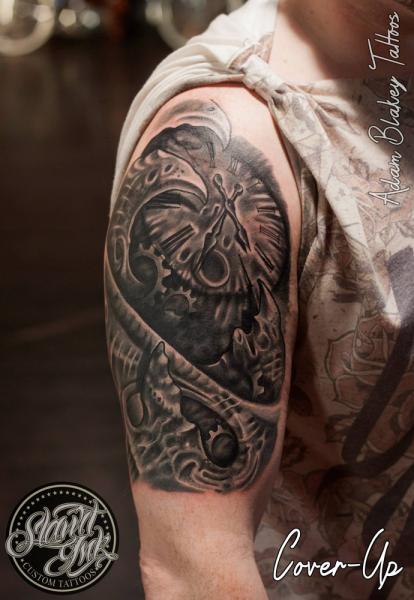 12 Amazing Clock Tattoos On Shoulder